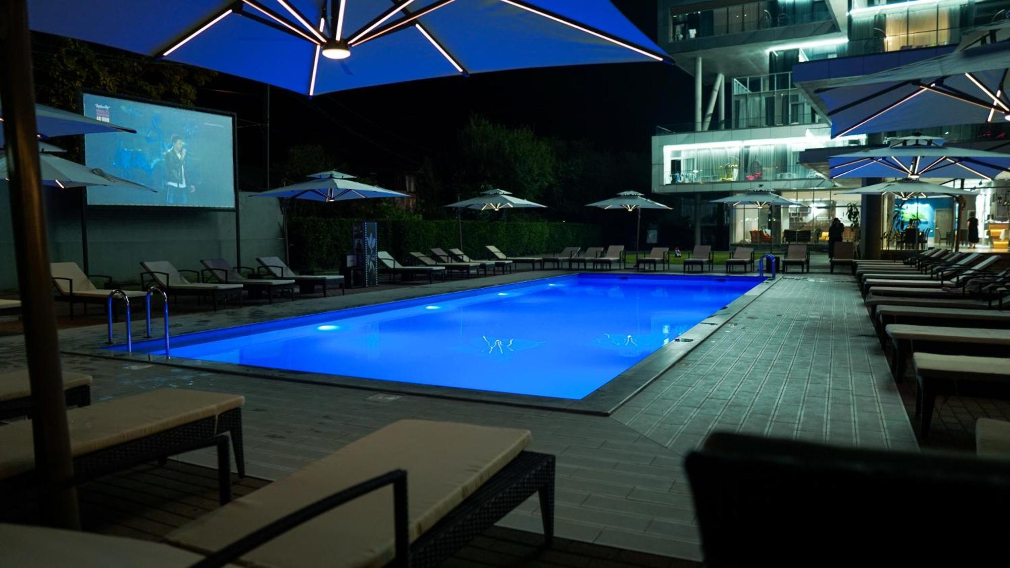 Hotel Nobilis Hall كوبوليتي المظهر الخارجي الصورة