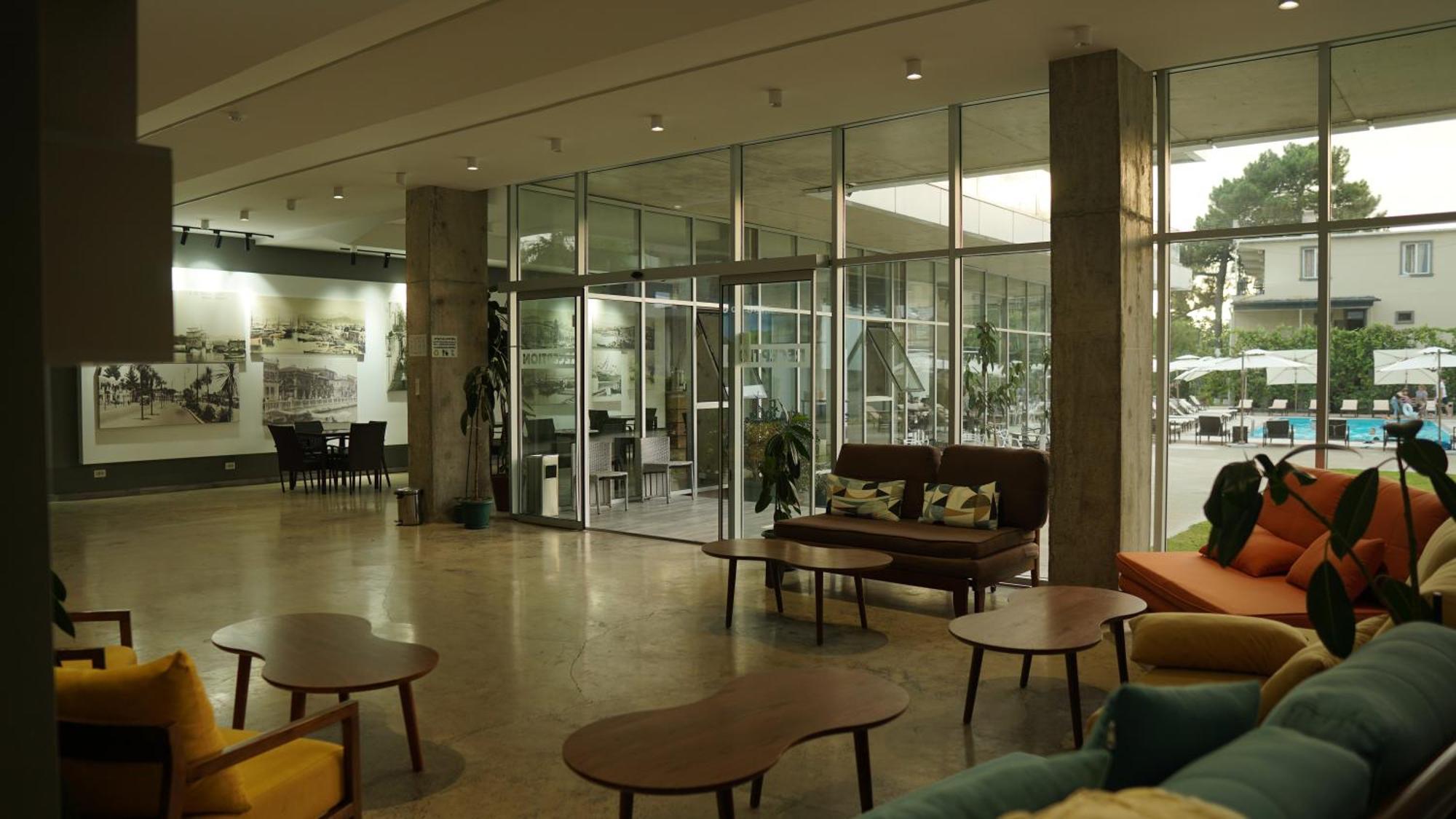 Hotel Nobilis Hall كوبوليتي المظهر الخارجي الصورة