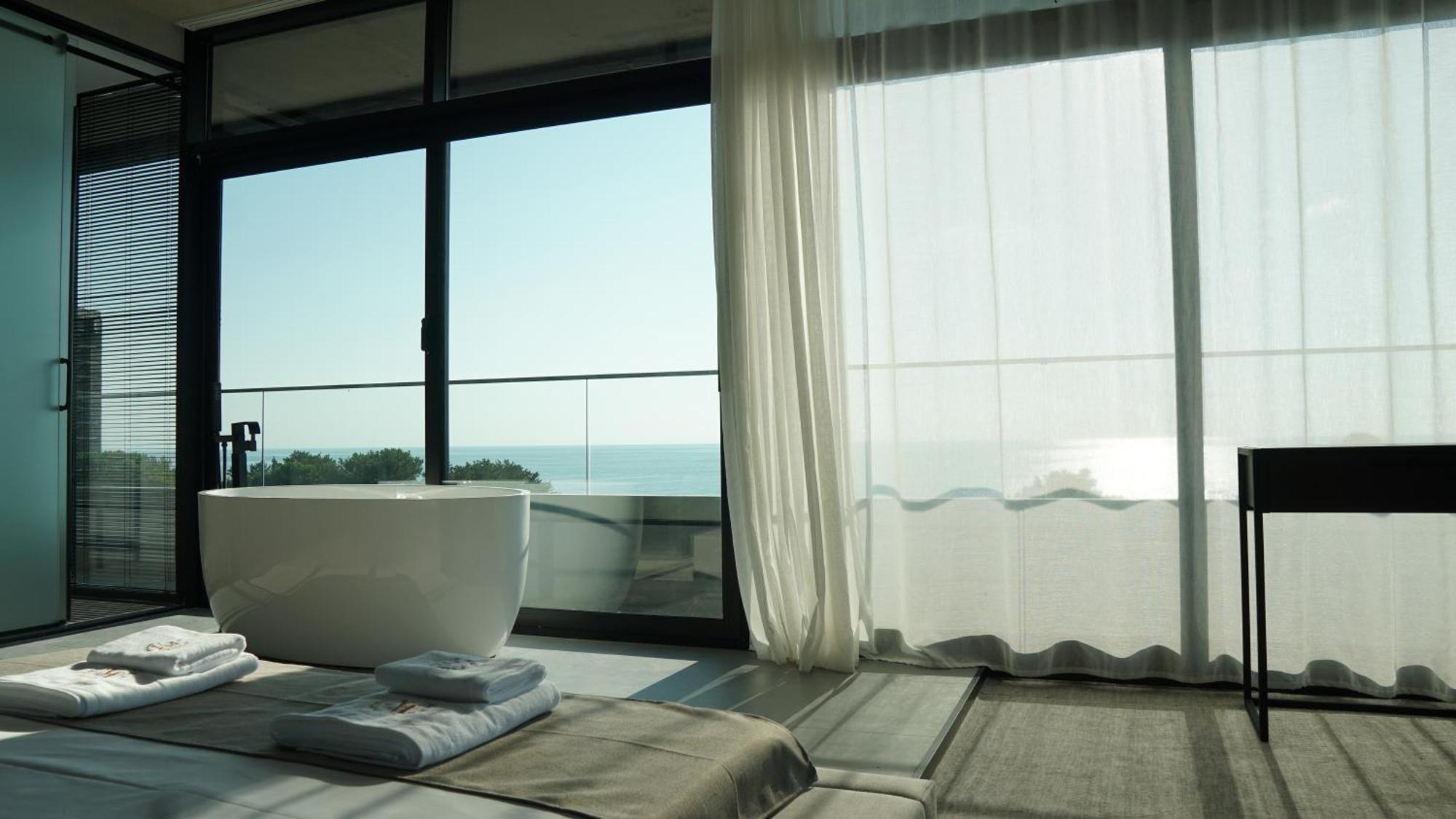 Hotel Nobilis Hall كوبوليتي المظهر الخارجي الصورة