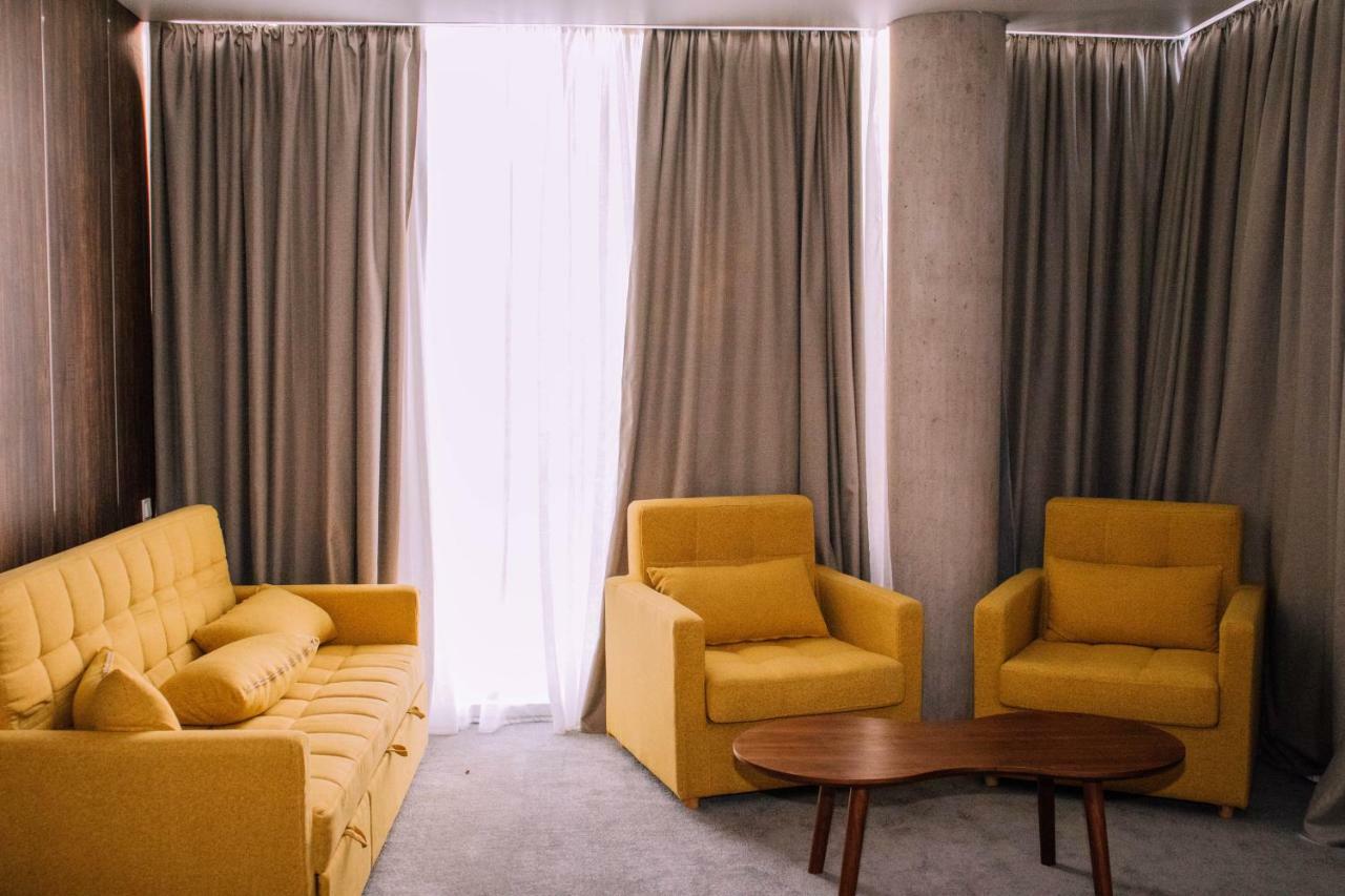 Hotel Nobilis Hall كوبوليتي المظهر الخارجي الصورة