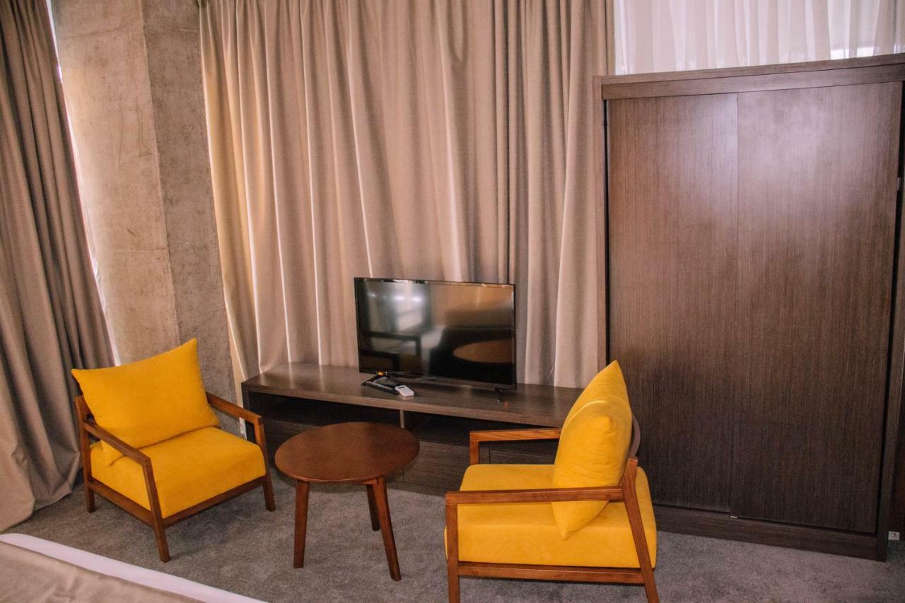 Hotel Nobilis Hall كوبوليتي المظهر الخارجي الصورة
